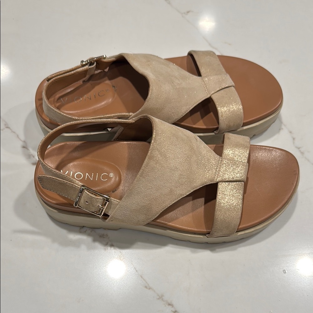 Vionic Women's Tan Sandals